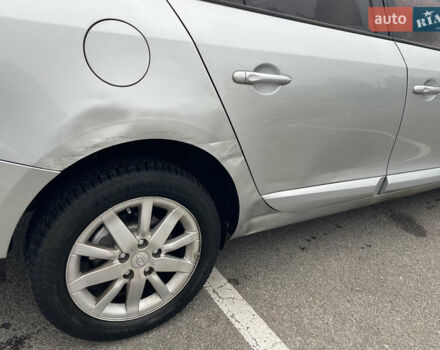 Сірий Рено Флюенс, об'ємом двигуна 1.6 л та пробігом 177 тис. км за 5950 $, фото 6 на Automoto.ua