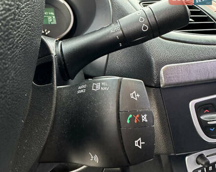 Сірий Рено Флюенс, об'ємом двигуна 1.6 л та пробігом 259 тис. км за 4500 $, фото 16 на Automoto.ua