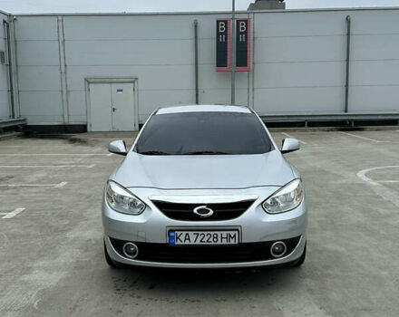 Сірий Рено Флюенс, об'ємом двигуна 1.6 л та пробігом 259 тис. км за 4500 $, фото 1 на Automoto.ua