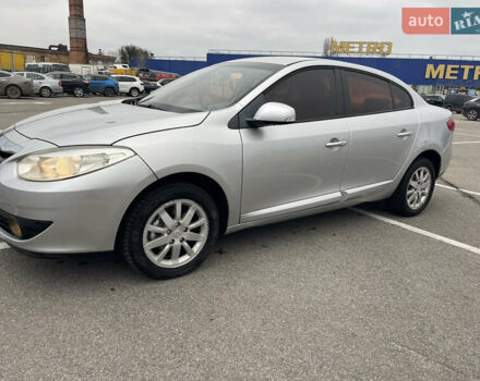 Сірий Рено Флюенс, об'ємом двигуна 1.6 л та пробігом 177 тис. км за 5950 $, фото 15 на Automoto.ua