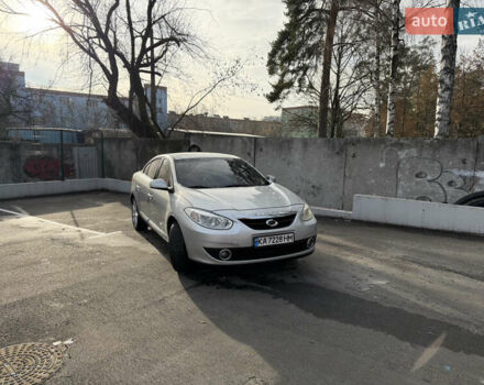 Серый Рено Флюенс, объемом двигателя 1.6 л и пробегом 258 тыс. км за 4500 $, фото 1 на Automoto.ua