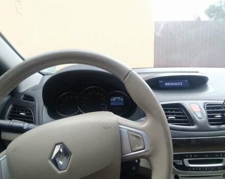 Серый Рено Флюенс, объемом двигателя 1.46 л и пробегом 309 тыс. км за 6300 $, фото 4 на Automoto.ua