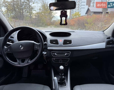 Серый Рено Флюенс, объемом двигателя 1.5 л и пробегом 212 тыс. км за 5950 $, фото 17 на Automoto.ua