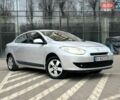 Сірий Рено Флюенс, об'ємом двигуна 1.6 л та пробігом 250 тис. км за 5200 $, фото 1 на Automoto.ua