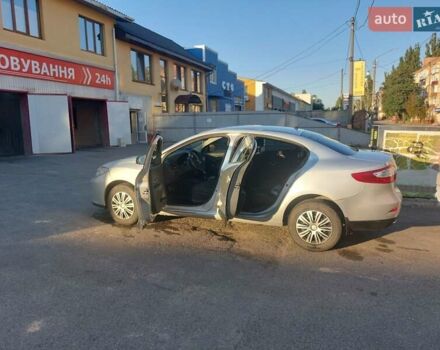 Сірий Рено Флюенс, об'ємом двигуна 1.6 л та пробігом 225 тис. км за 6100 $, фото 14 на Automoto.ua