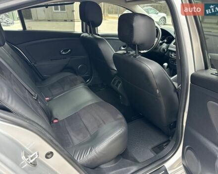 Сірий Рено Флюенс, об'ємом двигуна 1.6 л та пробігом 250 тис. км за 5200 $, фото 19 на Automoto.ua