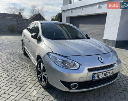 Сірий Рено Флюенс, об'ємом двигуна 2 л та пробігом 203 тис. км за 6900 $, фото 1 на Automoto.ua
