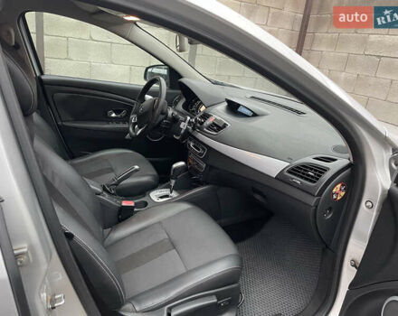 Сірий Рено Флюенс, об'ємом двигуна 2 л та пробігом 203 тис. км за 6900 $, фото 10 на Automoto.ua