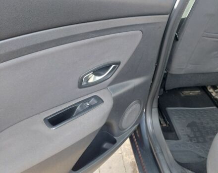 Сірий Рено Флюенс, об'ємом двигуна 1.6 л та пробігом 233 тис. км за 6900 $, фото 16 на Automoto.ua