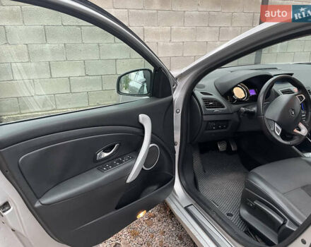 Сірий Рено Флюенс, об'ємом двигуна 2 л та пробігом 203 тис. км за 6900 $, фото 5 на Automoto.ua