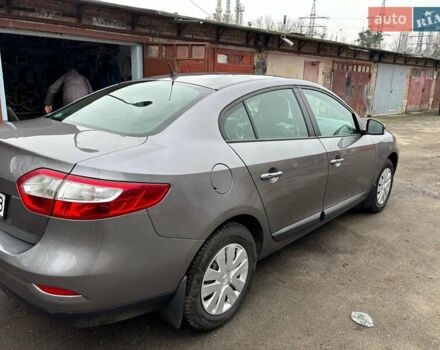 Серый Рено Флюенс, объемом двигателя 1.6 л и пробегом 109 тыс. км за 8499 $, фото 11 на Automoto.ua