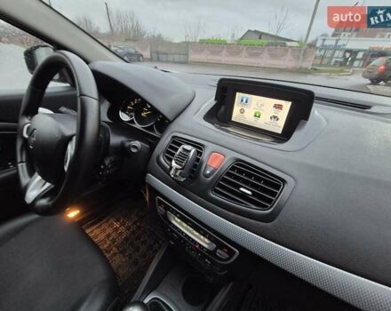 Серый Рено Флюенс, объемом двигателя 1.5 л и пробегом 238 тыс. км за 6700 $, фото 21 на Automoto.ua