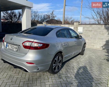 Сірий Рено Флюенс, об'ємом двигуна 2 л та пробігом 203 тис. км за 6900 $, фото 2 на Automoto.ua