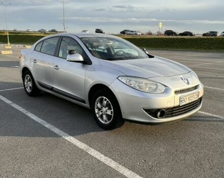 Серый Рено Флюенс, объемом двигателя 1.6 л и пробегом 272 тыс. км за 5200 $, фото 2 на Automoto.ua