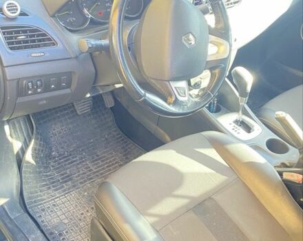 Серый Рено Флюенс, объемом двигателя 1.5 л и пробегом 300 тыс. км за 6000 $, фото 6 на Automoto.ua