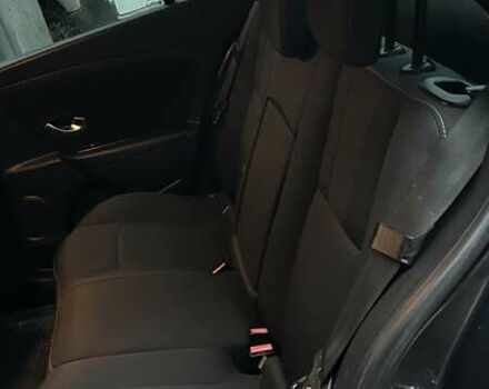 Серый Рено Флюенс, объемом двигателя 1.6 л и пробегом 346 тыс. км за 6000 $, фото 7 на Automoto.ua