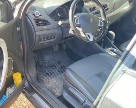 Серый Рено Флюенс, объемом двигателя 1.5 л и пробегом 300 тыс. км за 6000 $, фото 16 на Automoto.ua