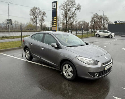 Сірий Рено Флюенс, об'ємом двигуна 2 л та пробігом 171 тис. км за 6900 $, фото 2 на Automoto.ua