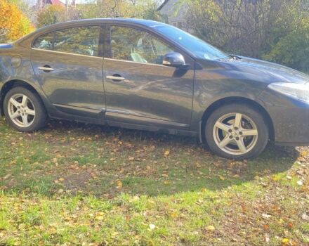 Серый Рено Флюенс, объемом двигателя 1.5 л и пробегом 300 тыс. км за 6000 $, фото 2 на Automoto.ua