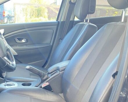 Серый Рено Флюенс, объемом двигателя 1.5 л и пробегом 300 тыс. км за 6000 $, фото 7 на Automoto.ua