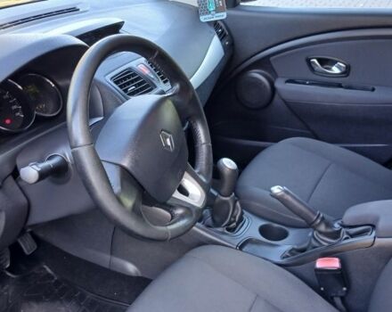 Сірий Рено Флюенс, об'ємом двигуна 1.6 л та пробігом 400 тис. км за 5650 $, фото 18 на Automoto.ua