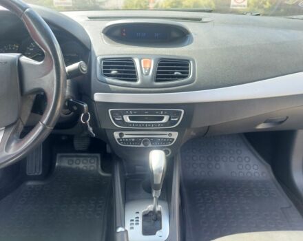 Сірий Рено Флюенс, об'ємом двигуна 1.6 л та пробігом 233 тис. км за 6900 $, фото 7 на Automoto.ua