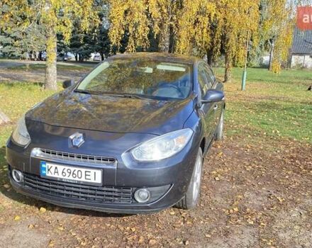 Рено Флюенс 2011 в Борисполе на Automoto.ua Серый Рено Флюенс, объемом двигателя 1.5 л и пробегом 300 тыс. км за 6000 $, фото 1 на Automoto.ua