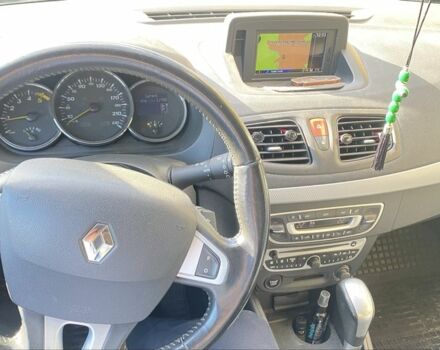 Серый Рено Флюенс, объемом двигателя 1.5 л и пробегом 300 тыс. км за 6000 $, фото 18 на Automoto.ua
