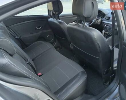 Серый Рено Флюенс, объемом двигателя 1.6 л и пробегом 109 тыс. км за 8499 $, фото 6 на Automoto.ua