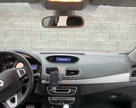 Сірий Рено Флюенс, об'ємом двигуна 2 л та пробігом 203 тис. км за 6900 $, фото 4 на Automoto.ua