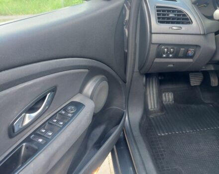 Сірий Рено Флюенс, об'ємом двигуна 1.6 л та пробігом 233 тис. км за 6900 $, фото 12 на Automoto.ua