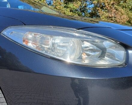 Сірий Рено Флюенс, об'ємом двигуна 1.6 л та пробігом 400 тис. км за 5650 $, фото 9 на Automoto.ua