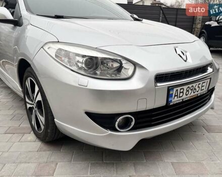 Серый Рено Флюенс, объемом двигателя 2 л и пробегом 130 тыс. км за 8150 $, фото 6 на Automoto.ua