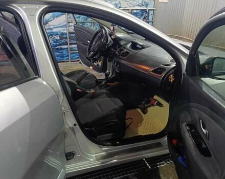 Серый Рено Флюенс, объемом двигателя 1.5 л и пробегом 220 тыс. км за 4800 $, фото 3 на Automoto.ua