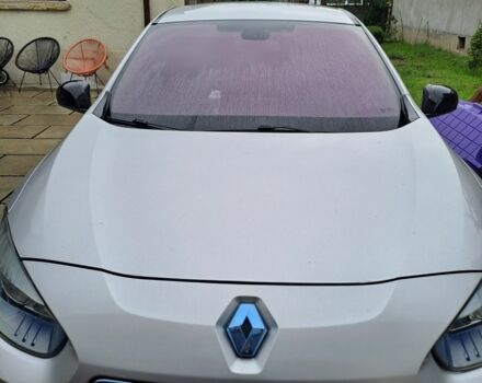 Серый Рено Флюенс, объемом двигателя 0 л и пробегом 144 тыс. км за 4500 $, фото 1 на Automoto.ua