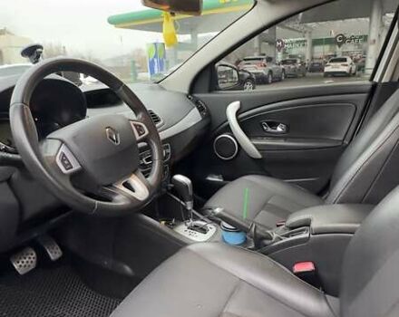 Серый Рено Флюенс, объемом двигателя 1.5 л и пробегом 196 тыс. км за 8500 $, фото 6 на Automoto.ua