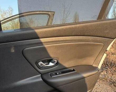 Серый Рено Флюенс, объемом двигателя 1.6 л и пробегом 150 тыс. км за 8000 $, фото 6 на Automoto.ua