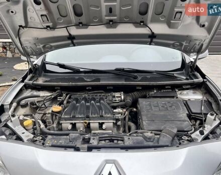 Серый Рено Флюенс, объемом двигателя 2 л и пробегом 130 тыс. км за 8150 $, фото 29 на Automoto.ua