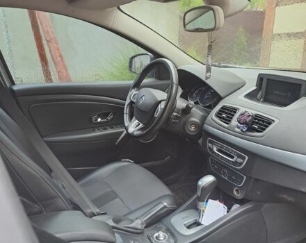 Серый Рено Флюенс, объемом двигателя 0 л и пробегом 144 тыс. км за 4500 $, фото 3 на Automoto.ua