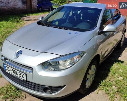 Сірий Рено Флюенс, об'ємом двигуна 1.46 л та пробігом 182 тис. км за 8100 $, фото 7 на Automoto.ua