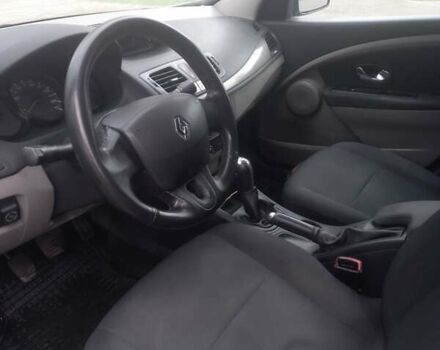 Серый Рено Флюенс, объемом двигателя 1.6 л и пробегом 280 тыс. км за 6500 $, фото 10 на Automoto.ua