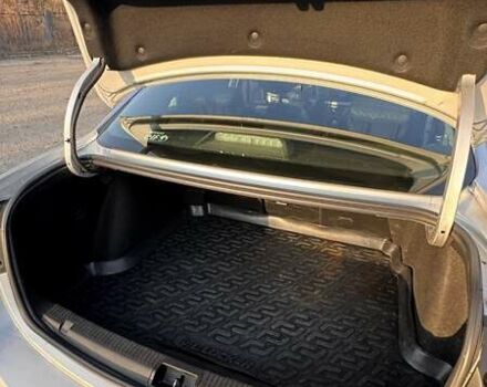 Серый Рено Флюенс, объемом двигателя 1.6 л и пробегом 150 тыс. км за 8000 $, фото 14 на Automoto.ua