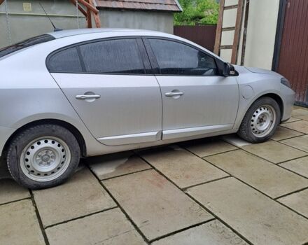 Серый Рено Флюенс, объемом двигателя 0 л и пробегом 144 тыс. км за 4500 $, фото 4 на Automoto.ua