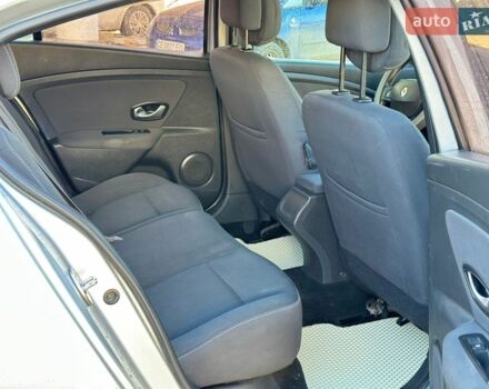 Серый Рено Флюенс, объемом двигателя 1.46 л и пробегом 351 тыс. км за 4850 $, фото 21 на Automoto.ua