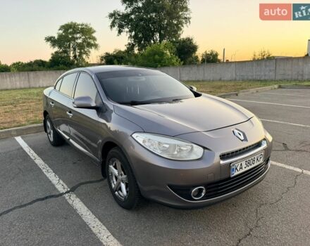 Сірий Рено Флюенс, об'ємом двигуна 2 л та пробігом 241 тис. км за 6200 $, фото 1 на Automoto.ua