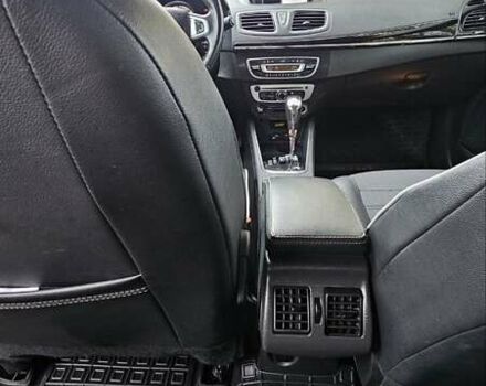 Сірий Рено Флюенс, об'ємом двигуна 1.6 л та пробігом 118 тис. км за 7850 $, фото 16 на Automoto.ua