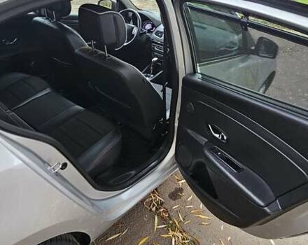 Сірий Рено Флюенс, об'ємом двигуна 1.6 л та пробігом 118 тис. км за 7850 $, фото 21 на Automoto.ua