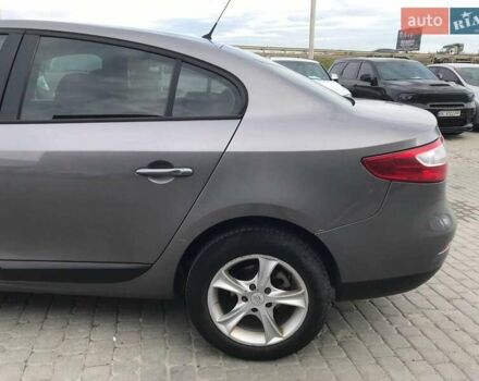 Серый Рено Флюенс, объемом двигателя 1.5 л и пробегом 235 тыс. км за 5500 $, фото 10 на Automoto.ua