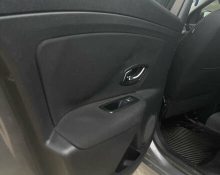 Серый Рено Флюенс, объемом двигателя 1.46 л и пробегом 260 тыс. км за 7599 $, фото 6 на Automoto.ua