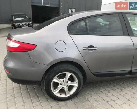 Серый Рено Флюенс, объемом двигателя 1.5 л и пробегом 235 тыс. км за 5500 $, фото 4 на Automoto.ua